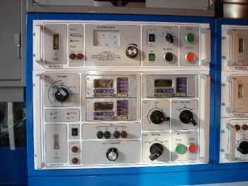 Блок К-0,4 — комбинированный прибор для измерения параметров трансформаторов