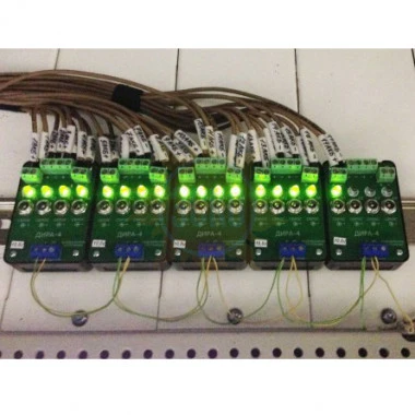 ДИРА-4/12 - 4-х канальный датчик индикации разряда аккумуляторов многократного действия, 12В