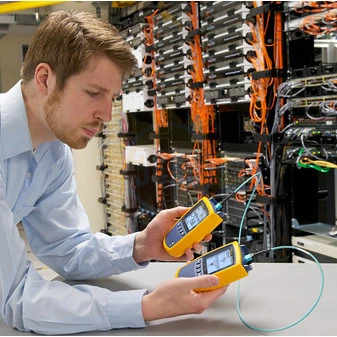 Fluke MultiFiber Pro — измеритель оптической мощности и комплекты для тестирования оптоволокна