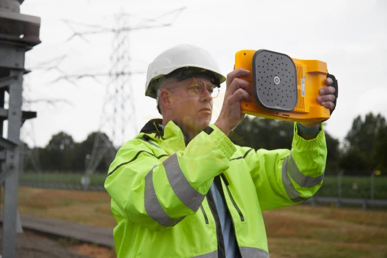 Fluke ii910 — прецизионное акустическое устройство визуализации