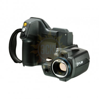 FLIR T420bx 25 — тепловизор для обследования объектов строительства